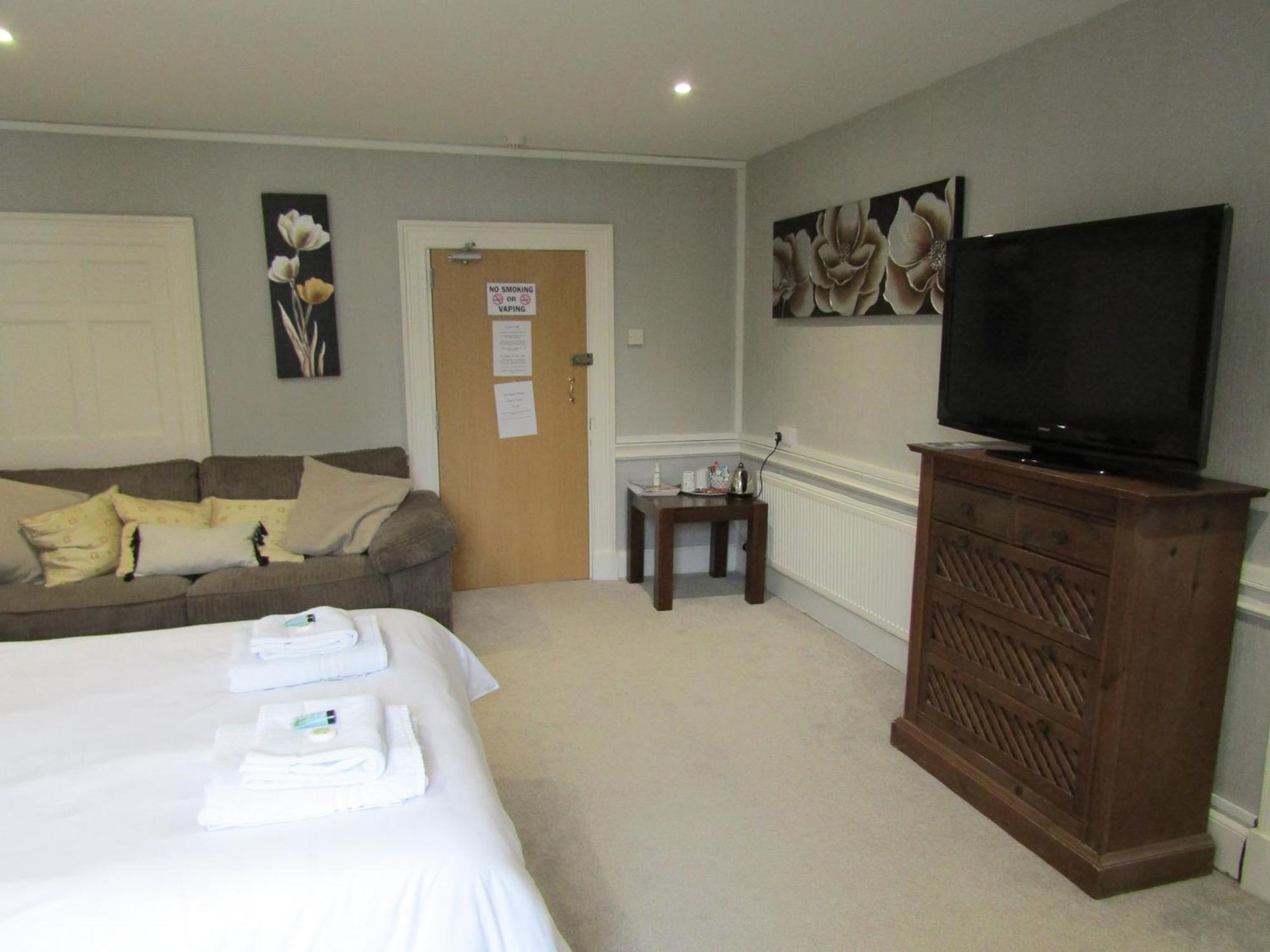 The Crown Hotel Inverbervie Room photo